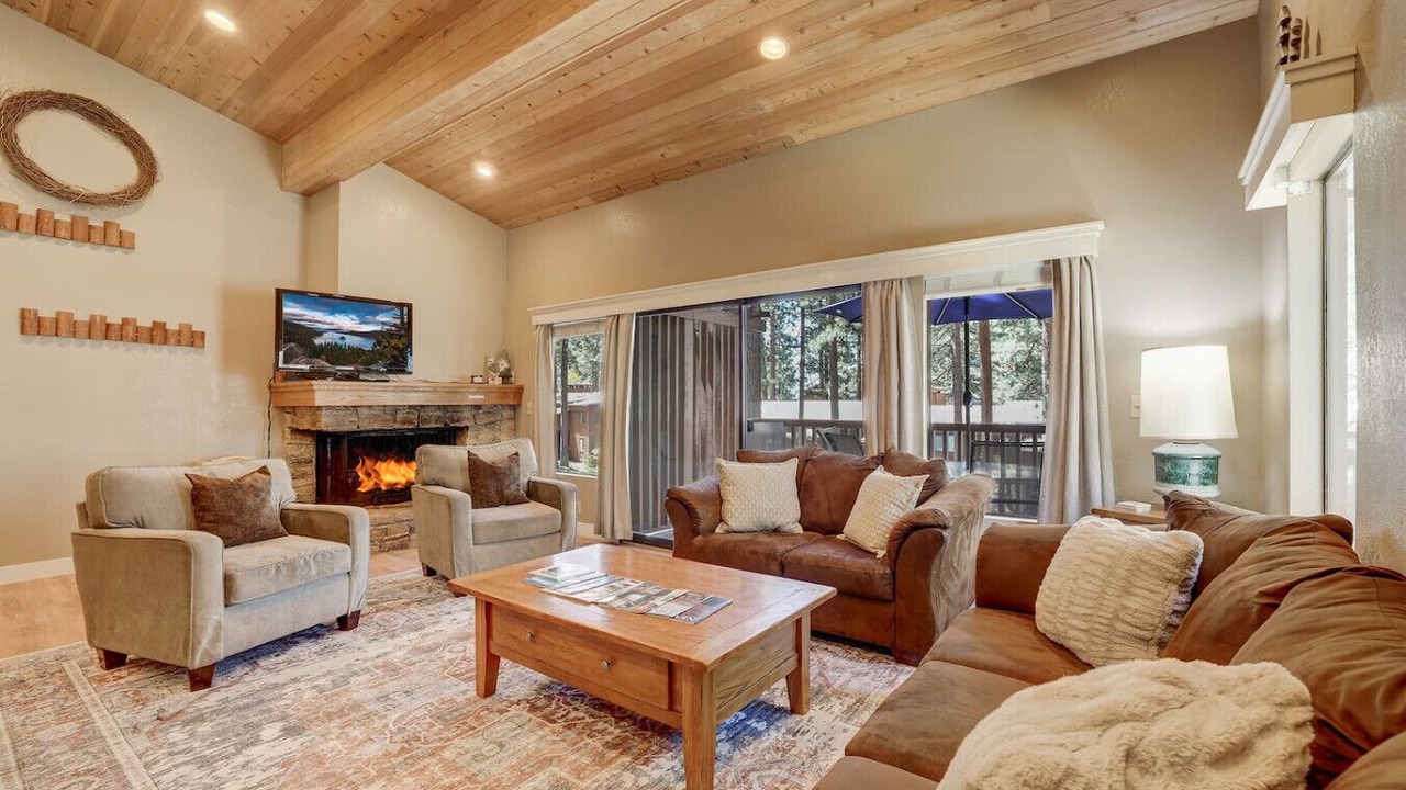 Photo of Livingroom in Zephyr Cove
