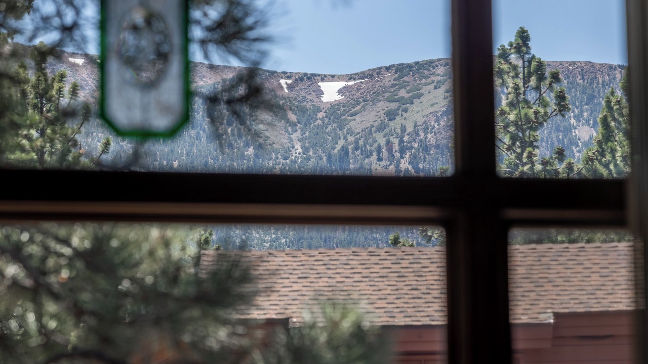 Photo of Bedroom in Mammoth Lakes