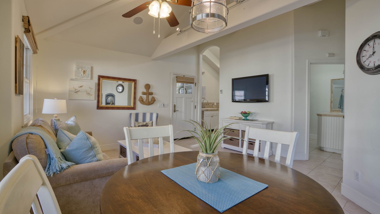 Photo of Bedroom in Avila Beach
