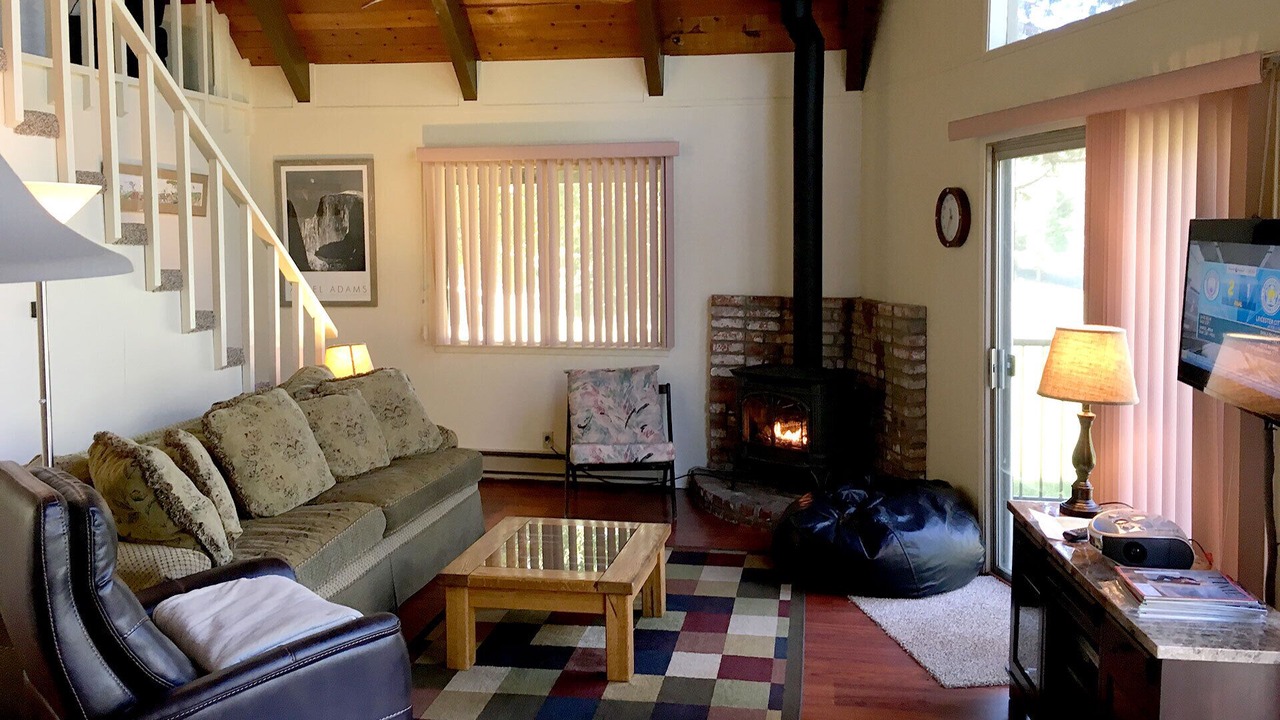 Photo of Bedroom in Groveland