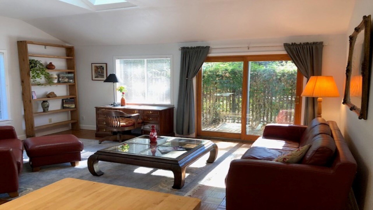 Photo of Livingroom in San Anselmo