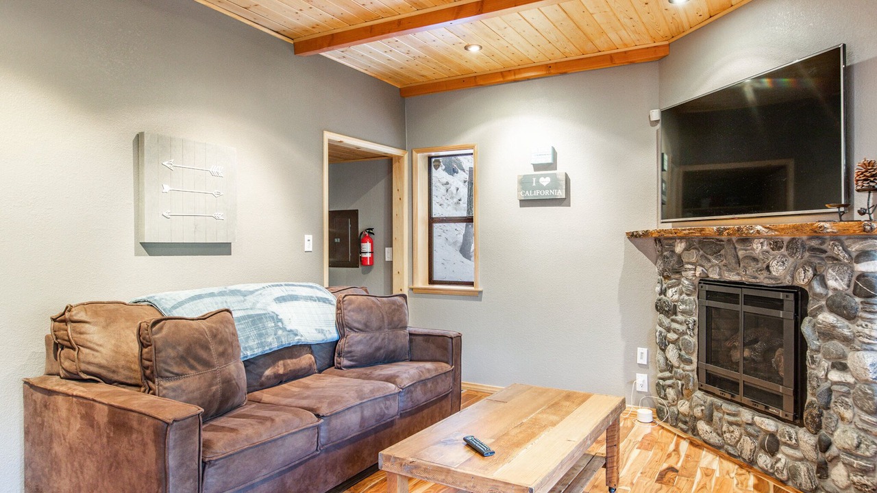 Photo of Bedroom in Arrowhead Villas