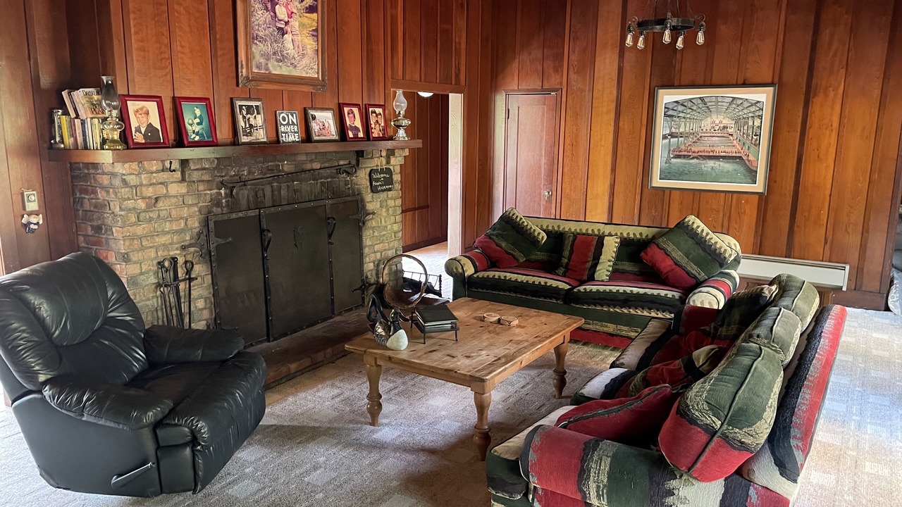 Photo of Livingroom in Guerneville
