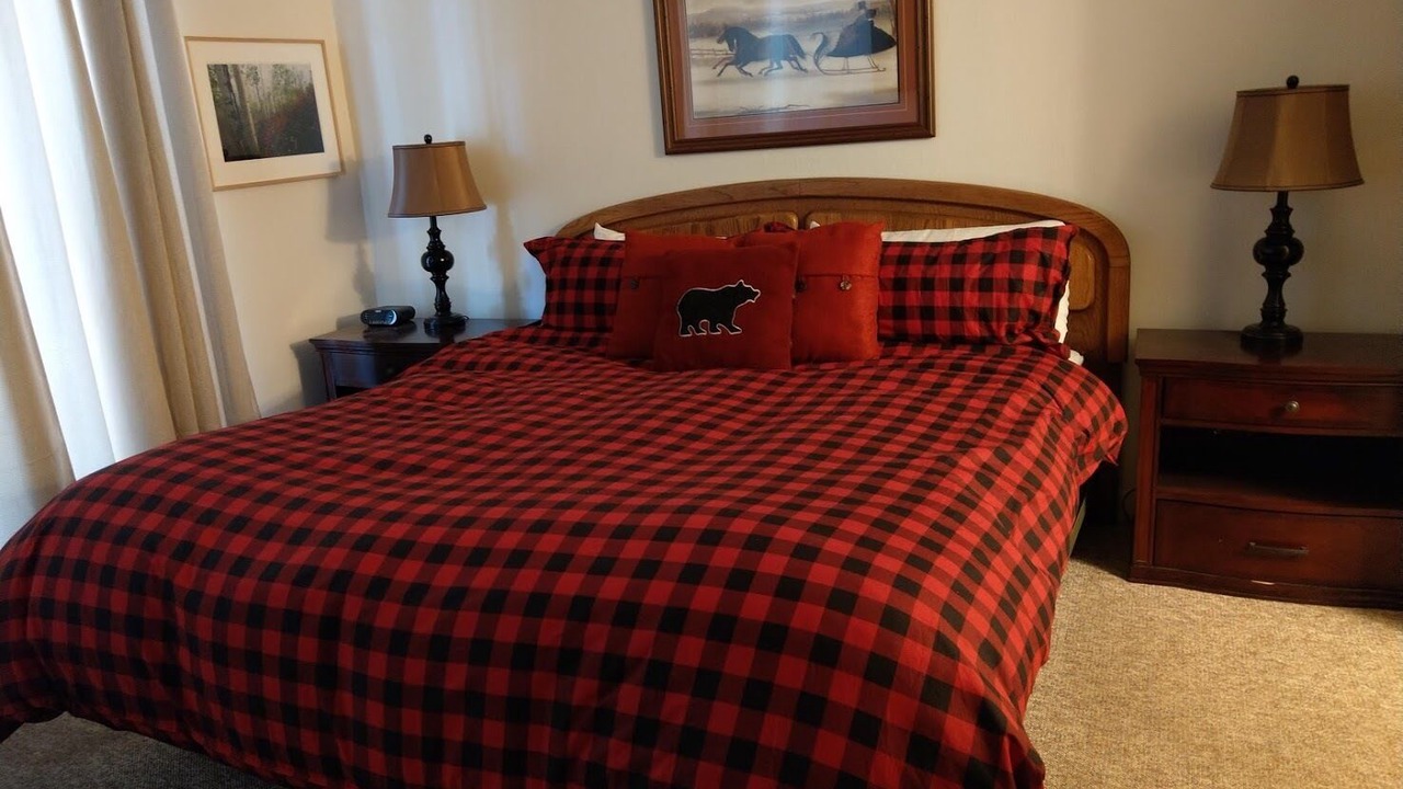 Photo of Bedroom in Mammoth Lakes
