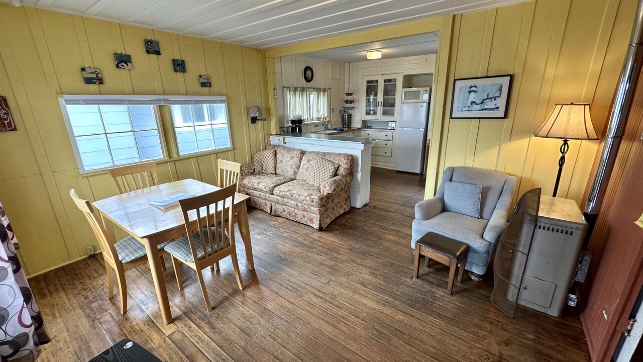 Photo of Livingroom in Dillon Beach