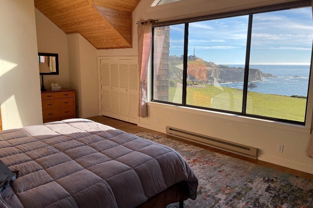 Photo of Bedroom in Timber Cove