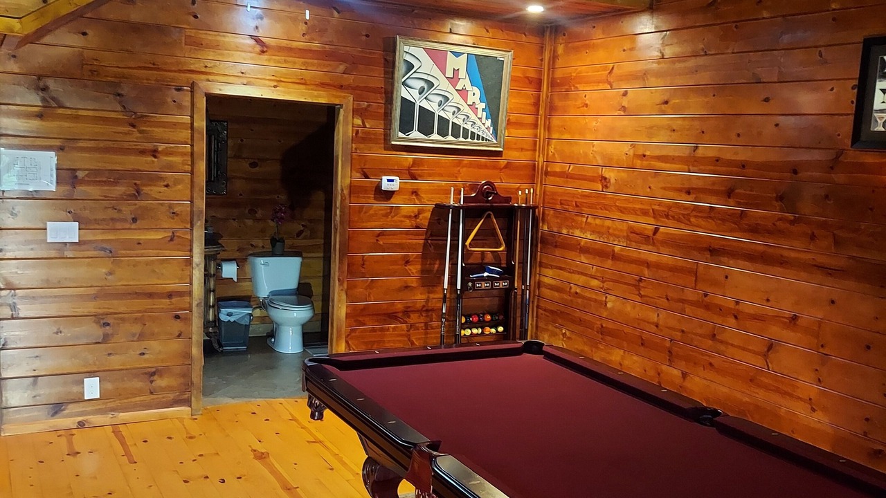 Photo of Bedroom in Catheys Valley