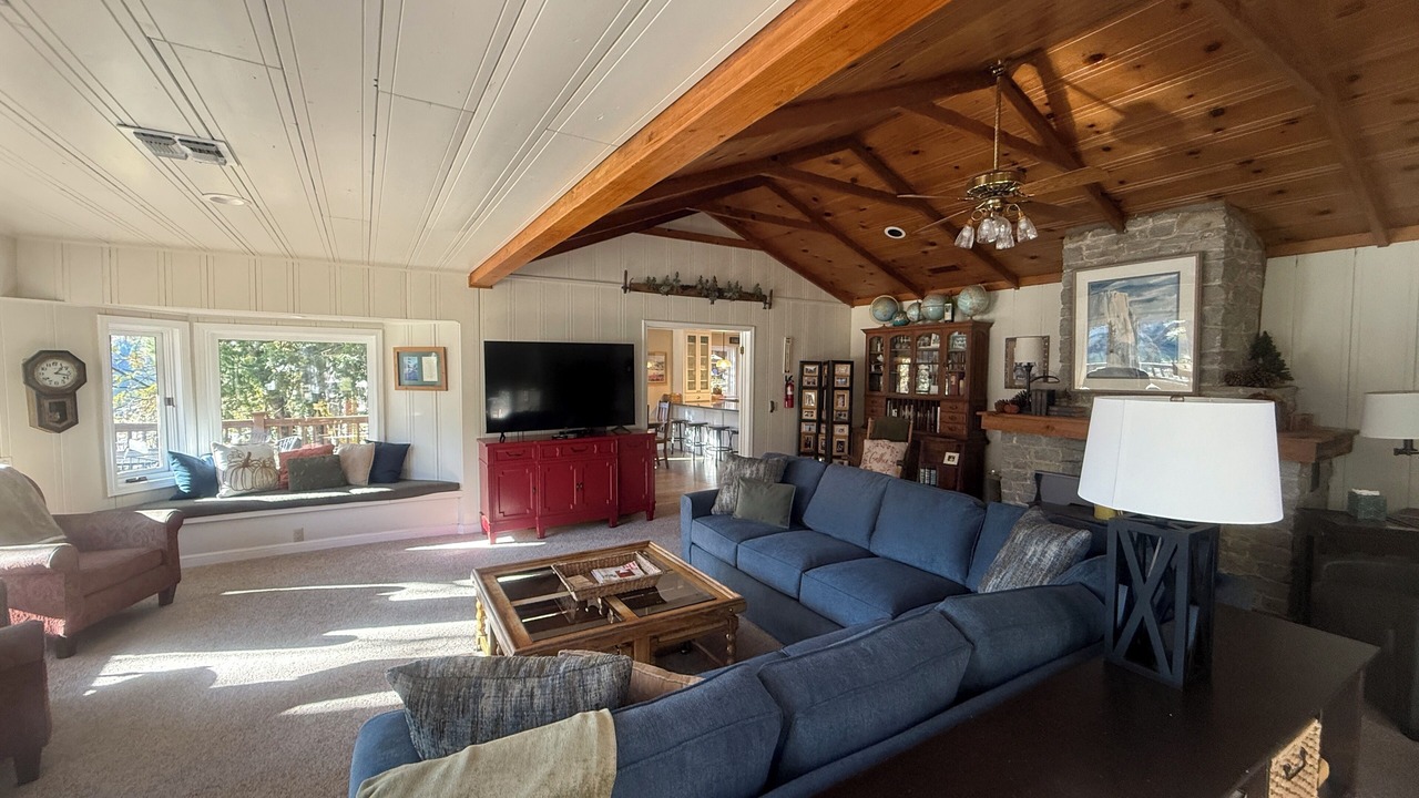 Photo of Bedroom in Bass Lake