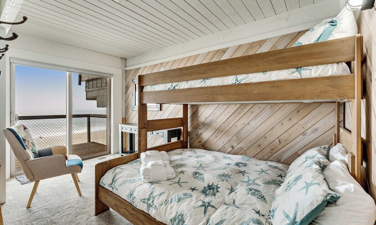 Photo of Bedroom in La Selva Beach
