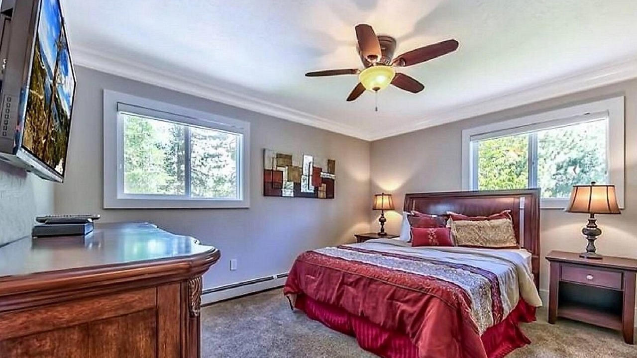 Photo of Bedroom in Skyland