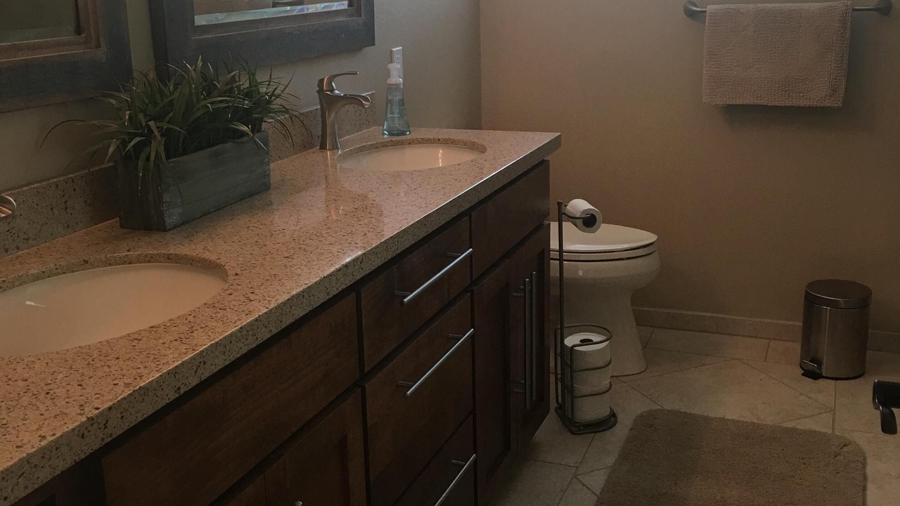 Photo of Bathroom in Groveland