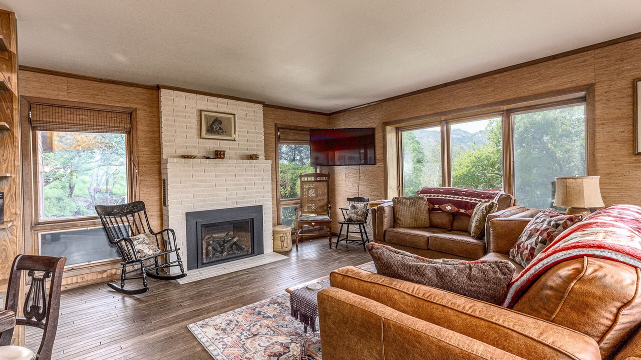 Photo of Livingroom in Three Rivers