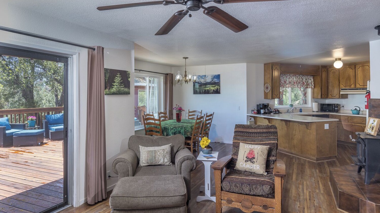 Photo of Livingroom in Mariposa