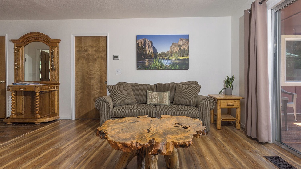 Photo of Livingroom in Mariposa
