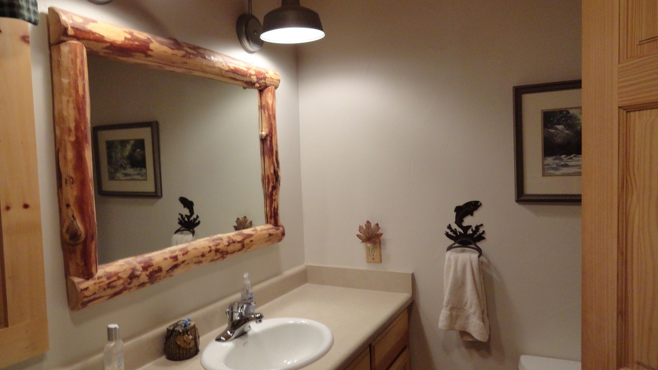 Photo of Bathroom in Strawberry