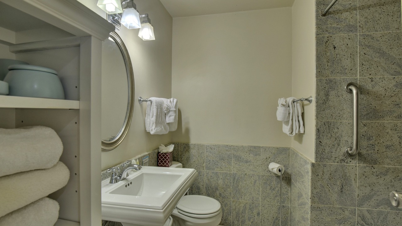 Photo of Bathroom in Truckee