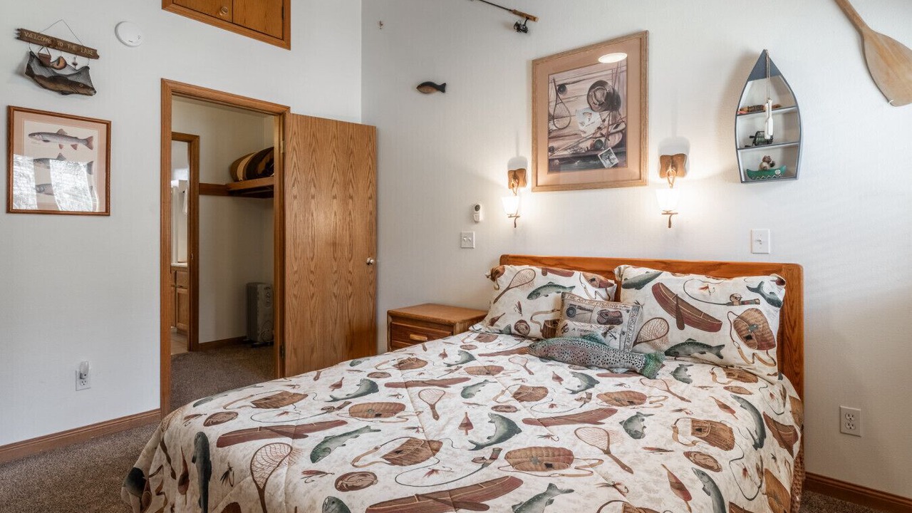 Photo of Bedroom in June Lake
