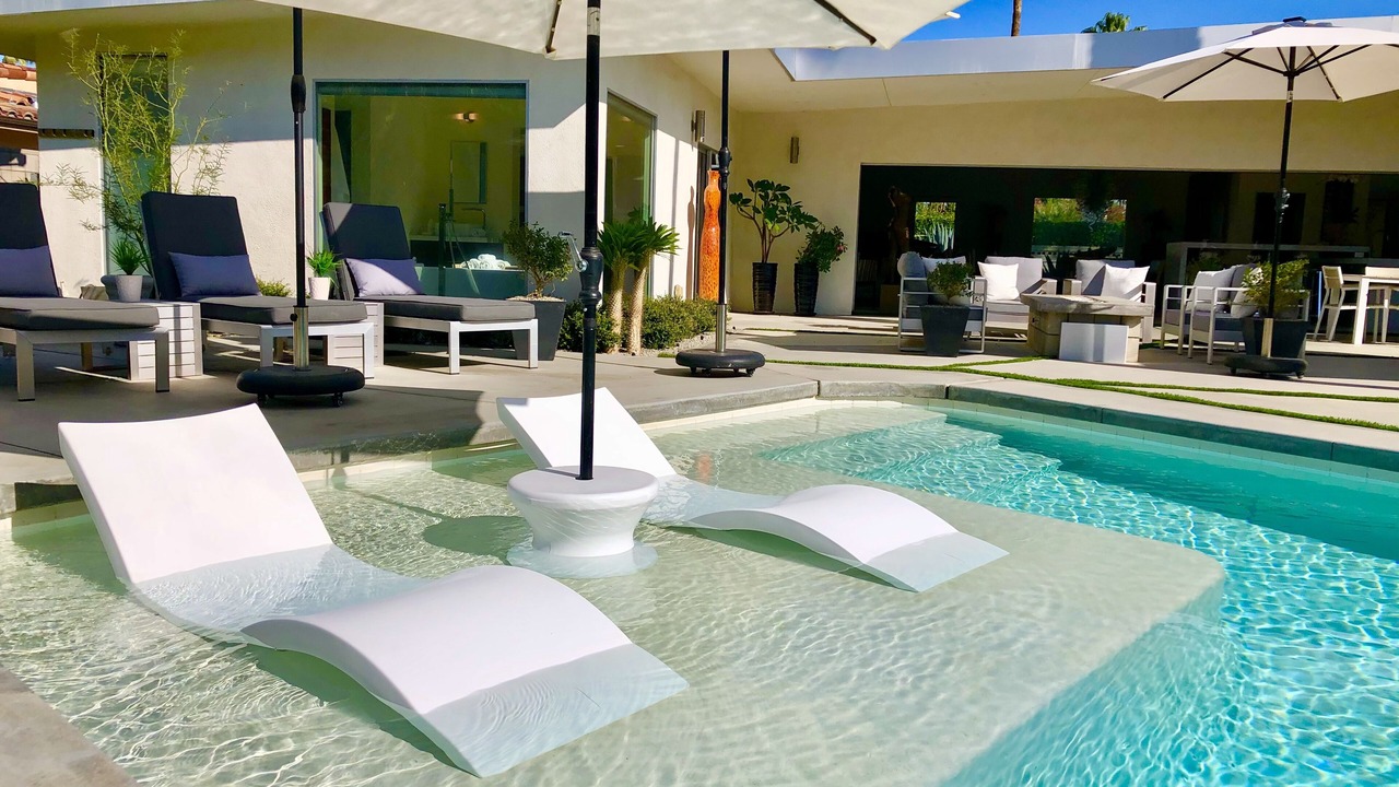 Photo of Outdoor in Warm Sands