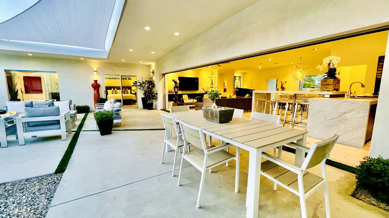 Photo of Outdoor in Warm Sands