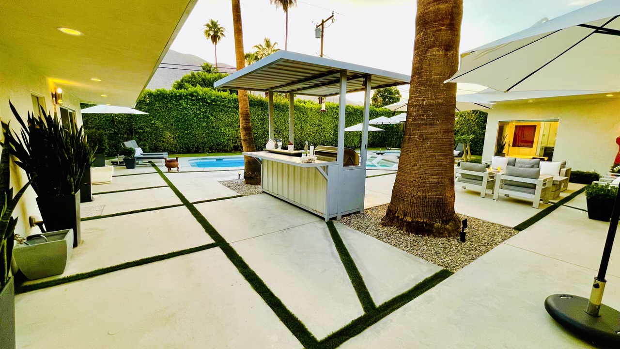 Photo of Patio Balcony in Warm Sands
