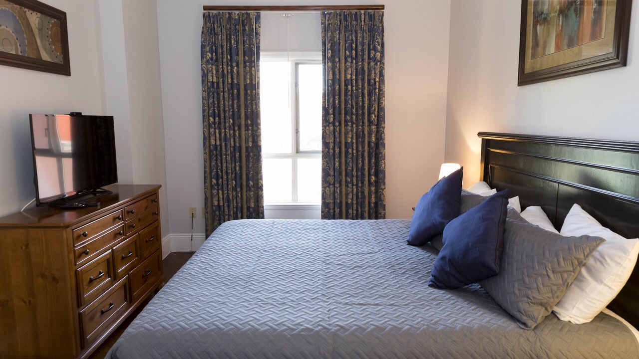 Photo of Bedroom in Lake Las Vegas