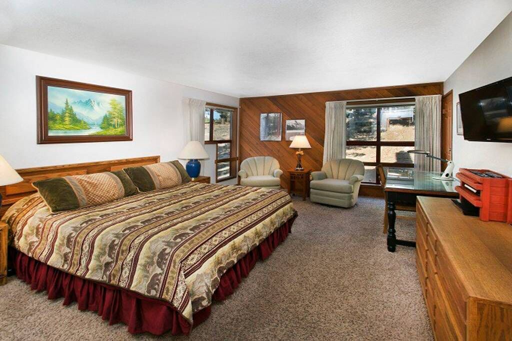 Photo of Others in Mammoth Lakes