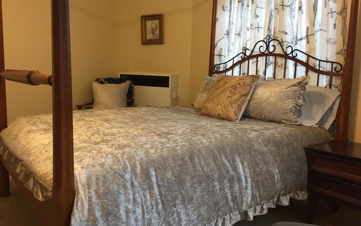 Photo of Bedroom in Redwood City