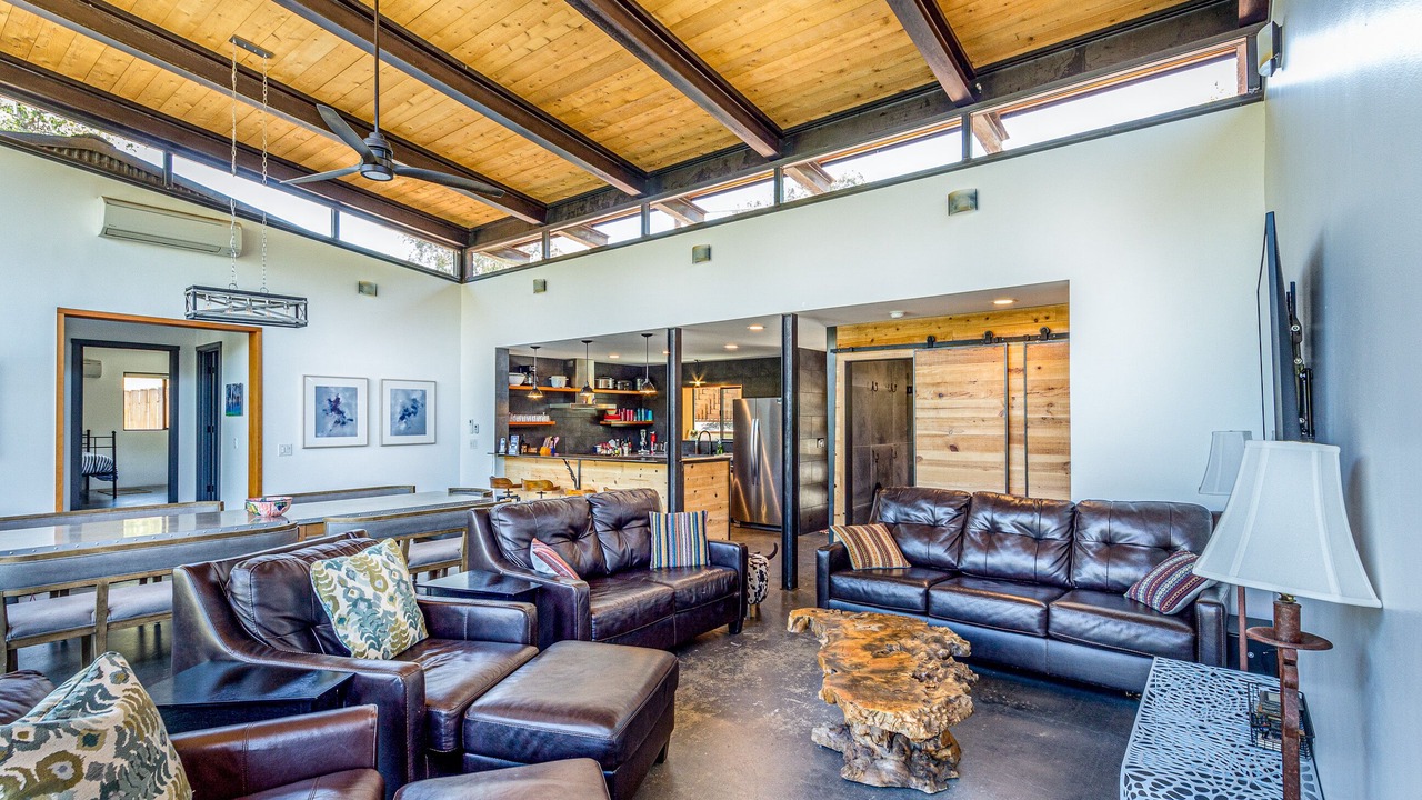 Photo of Livingroom in Three Rivers