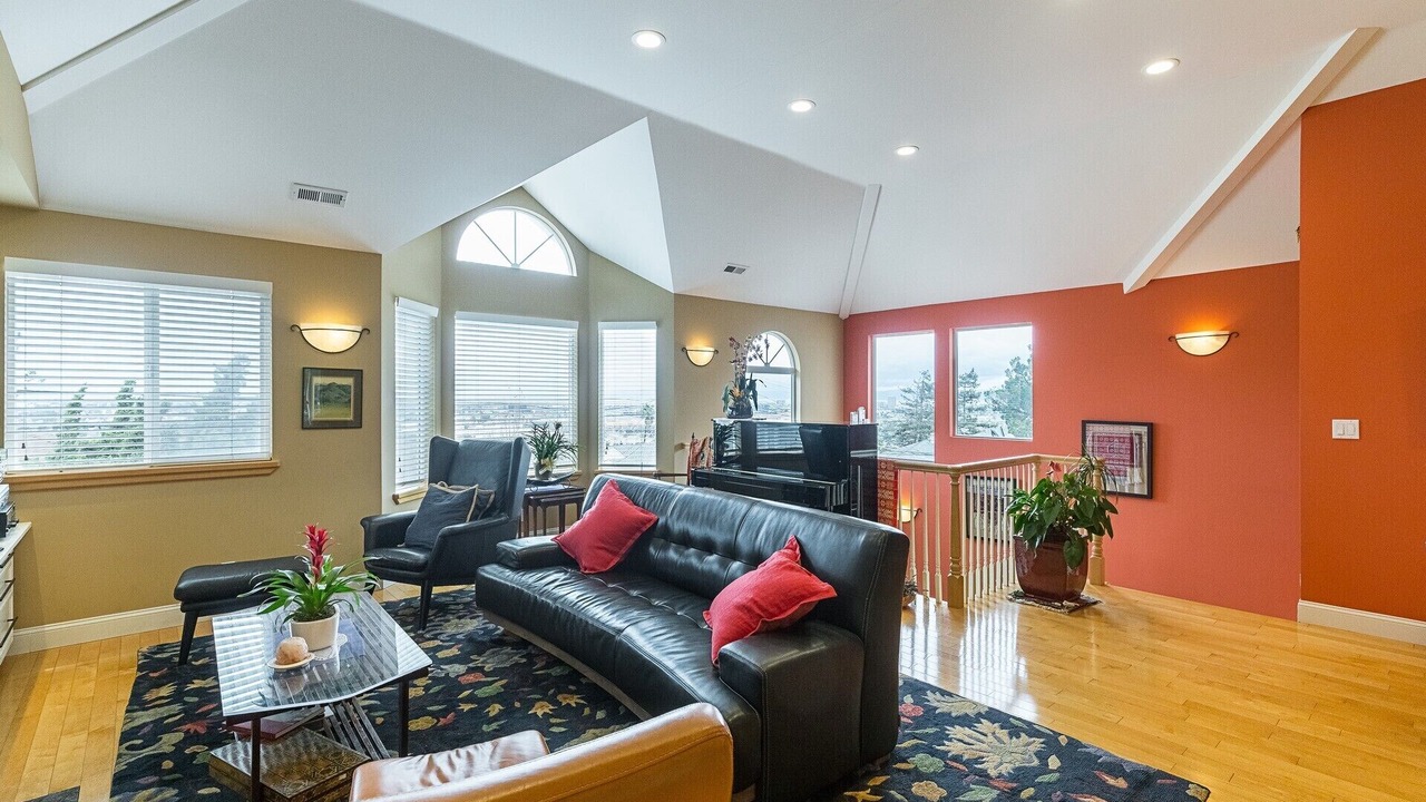 Photo of Livingroom in Sugarloaf