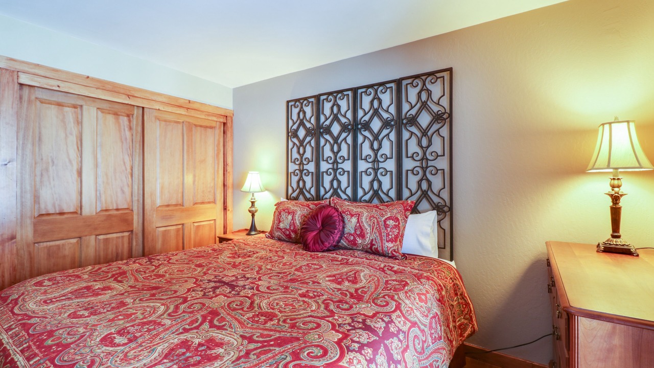 Photo of Bedroom in Mammoth Lakes