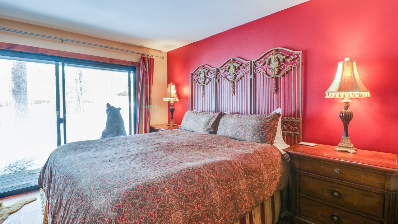 Photo of Bedroom in Mammoth Lakes