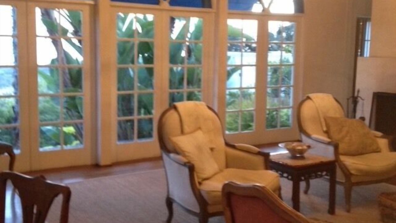 Photo of Livingroom in Upper Riviera