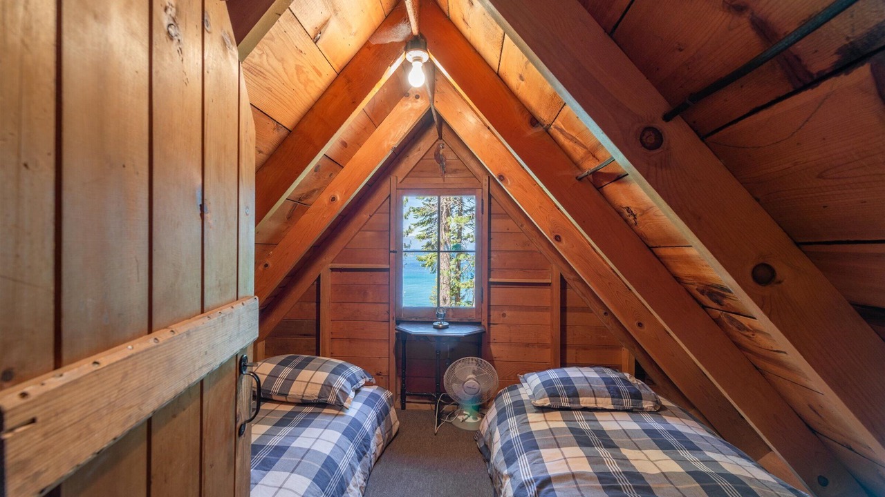 Photo of Bedroom in Chambers Lodge