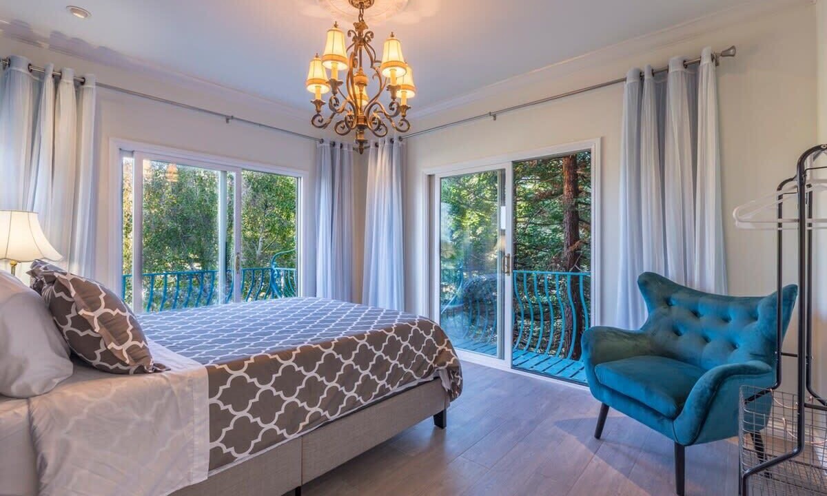 Photo of Bedroom in Rockaway Beach