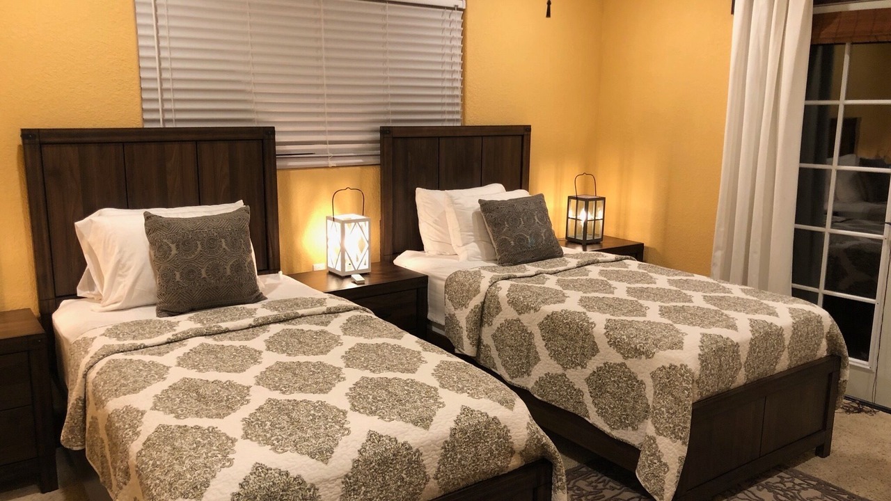 Photo of Bedroom in Groveland