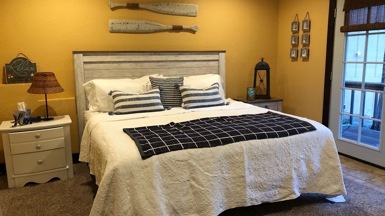 Photo of Bedroom in Groveland