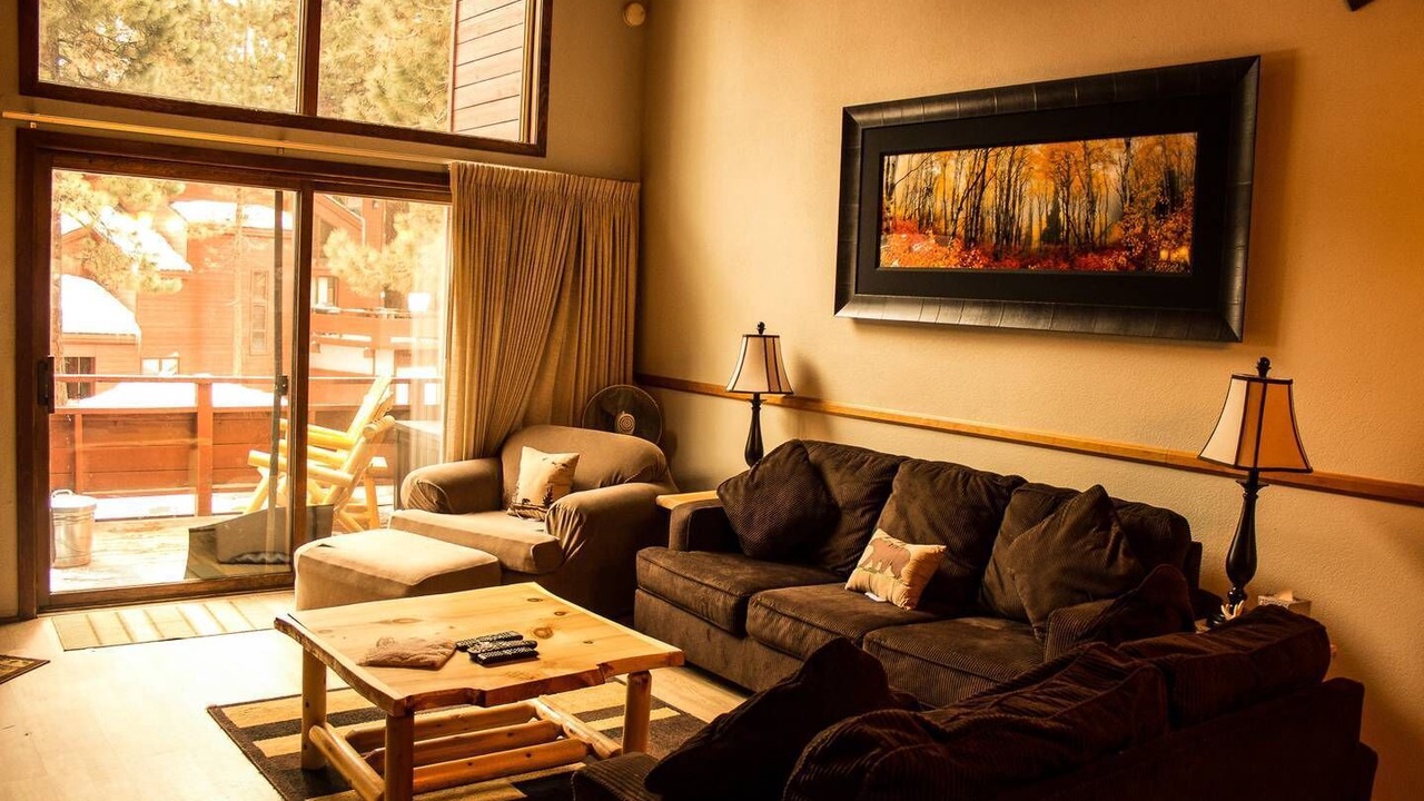 Photo of Livingroom in Mammoth Lakes