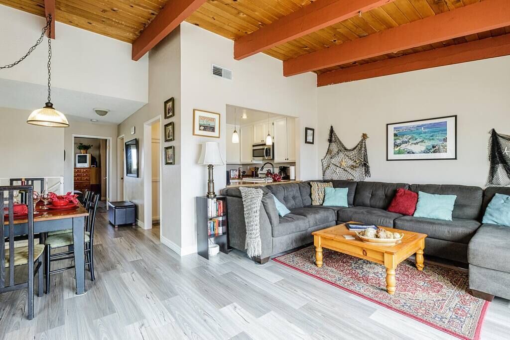 Photo of Livingroom in Oxnard Dunes