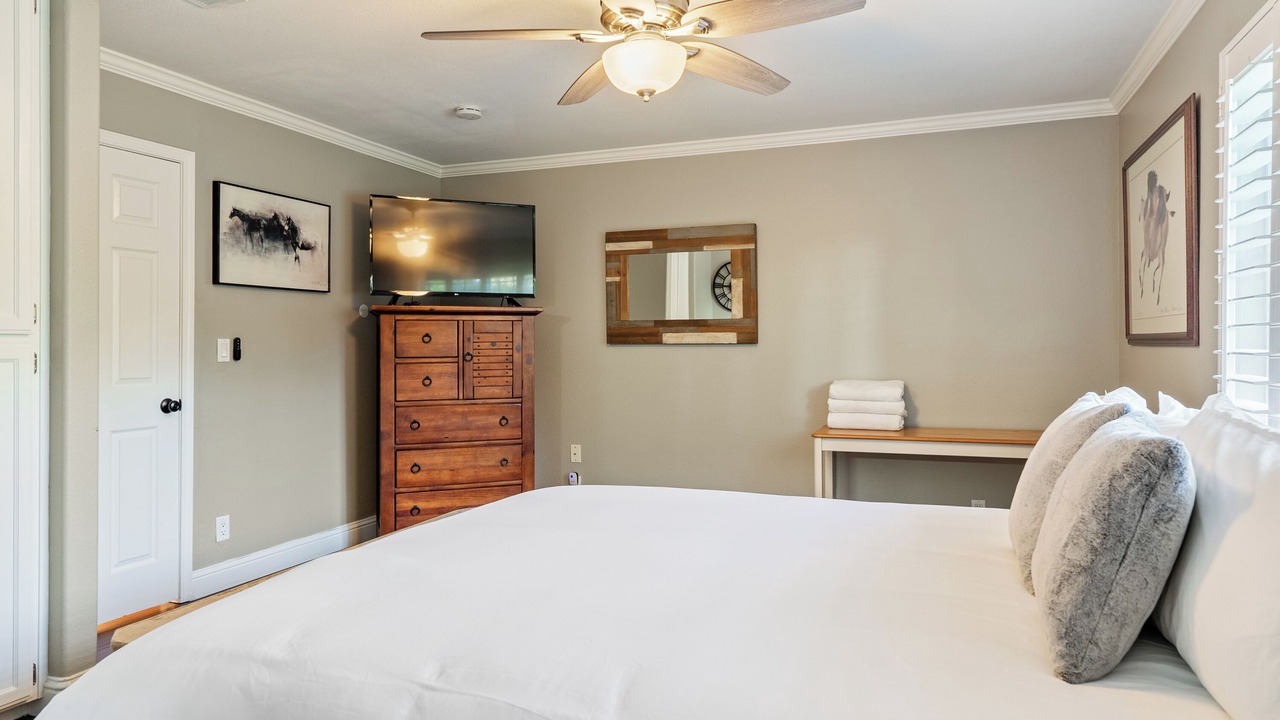 Photo of Bedroom in Templeton
