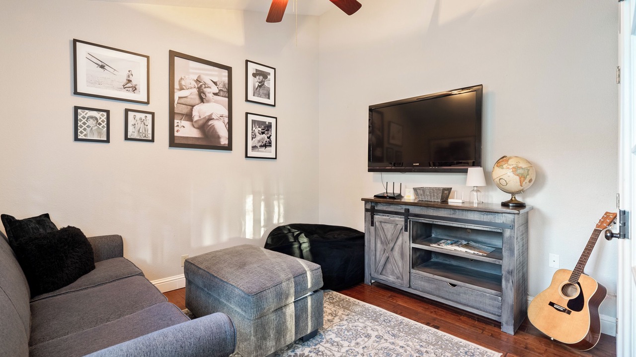 Photo of Livingroom in Templeton