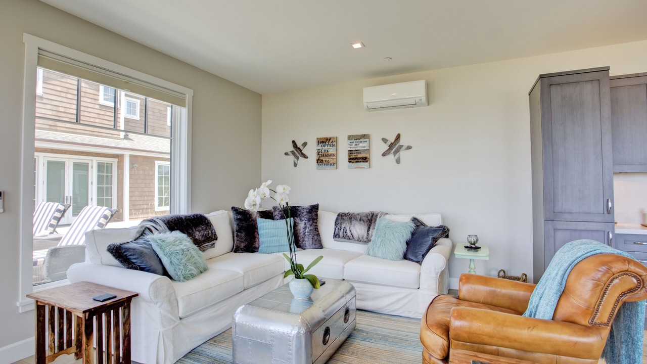 Photo of Livingroom in Toro Canyon