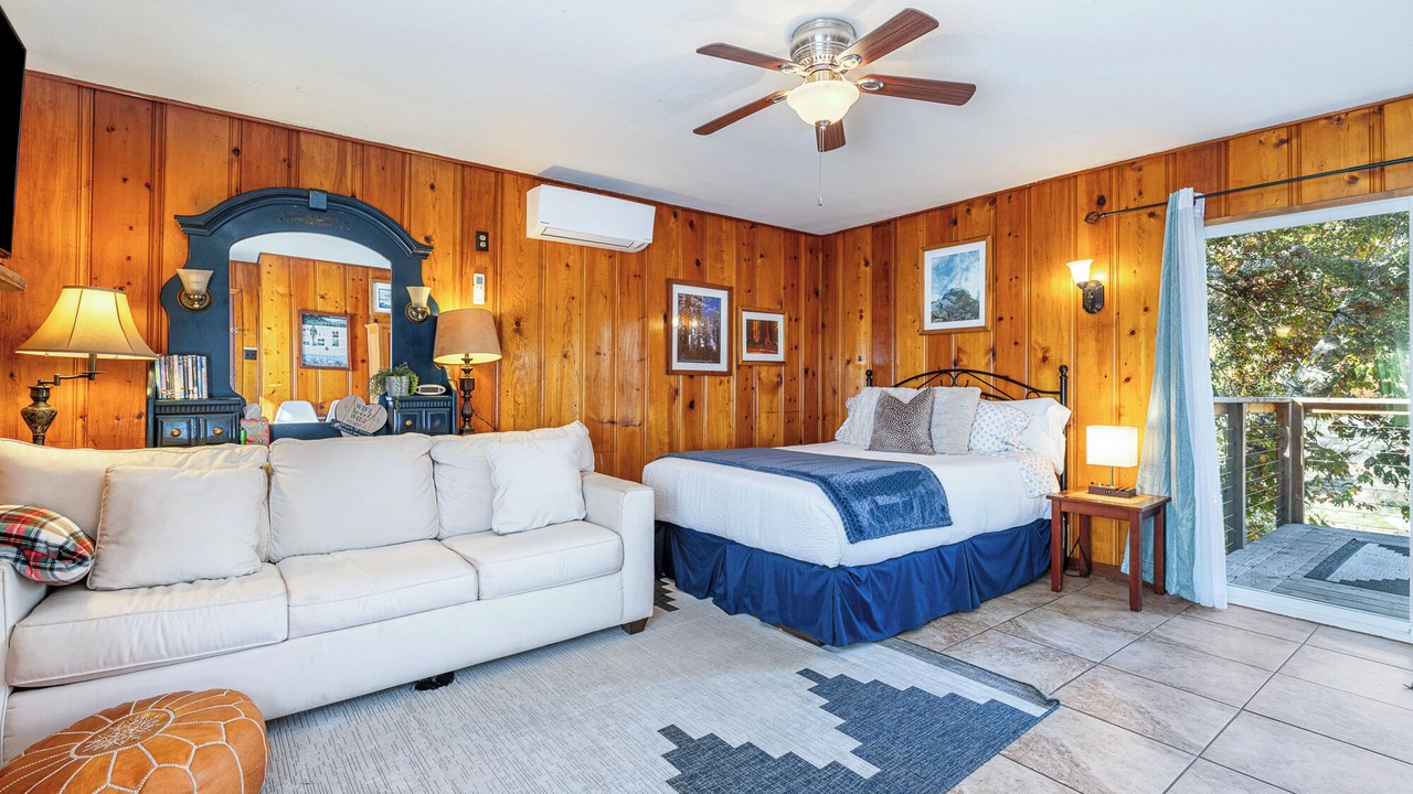 Photo of Bedroom in Three Rivers