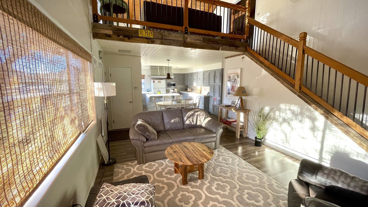 Photo of Bedroom in Lone Pine