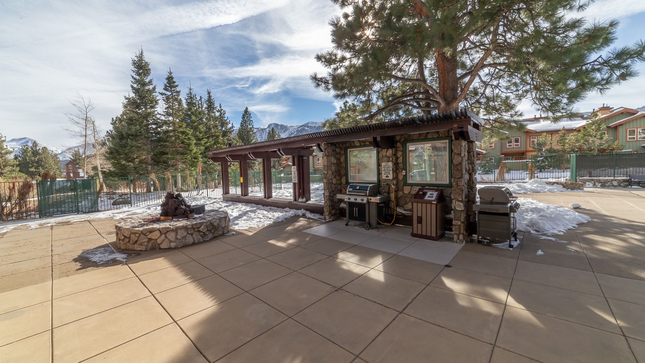 Photo of Patio Balcony in Mammoth Lakes