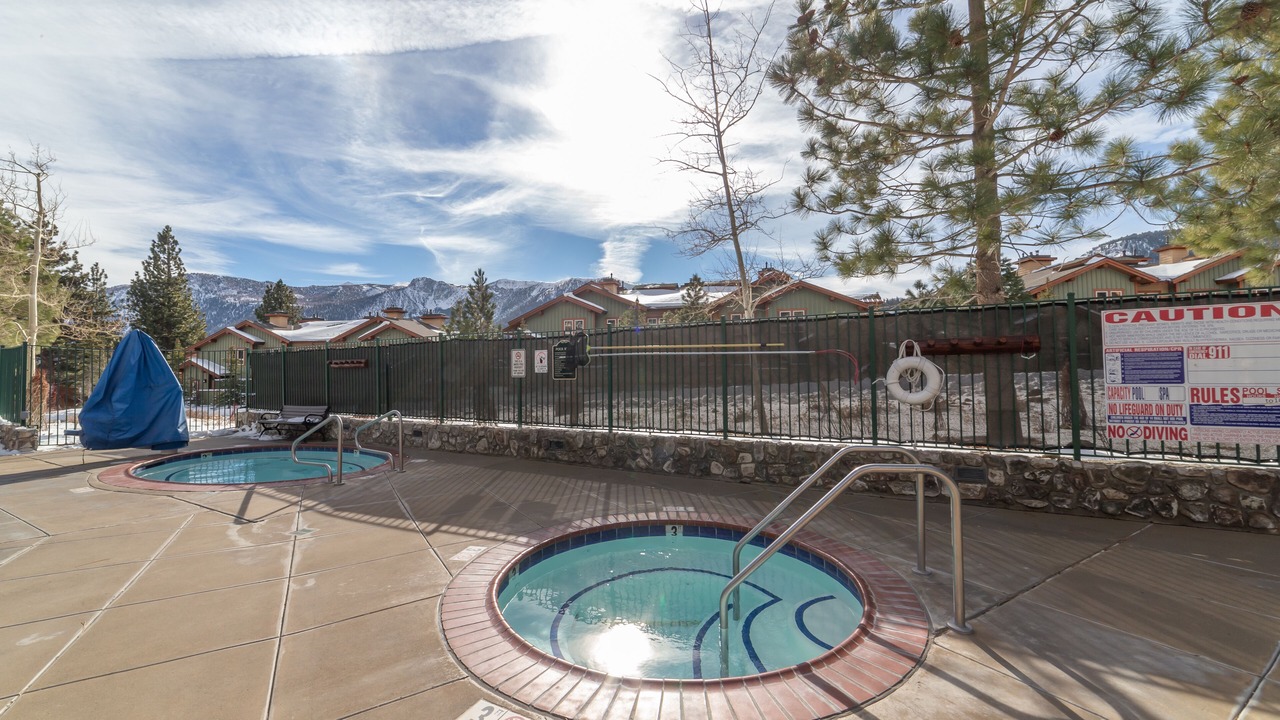 Photo of Outdoor in Mammoth Lakes