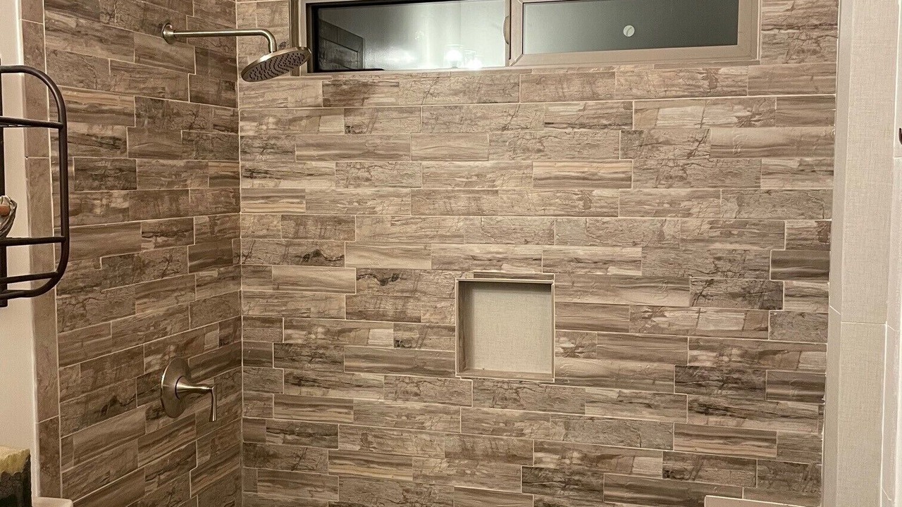 Photo of Bathroom in Groveland