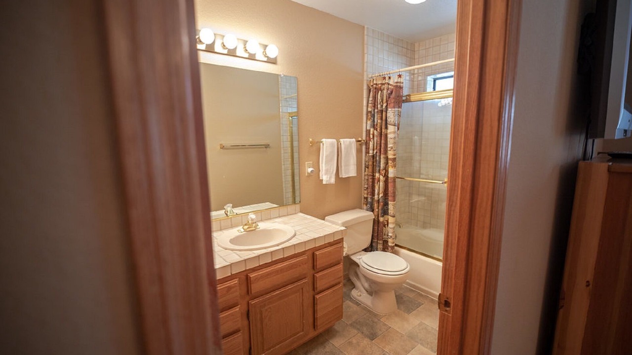 Photo of Bathroom in Pioneer Trail