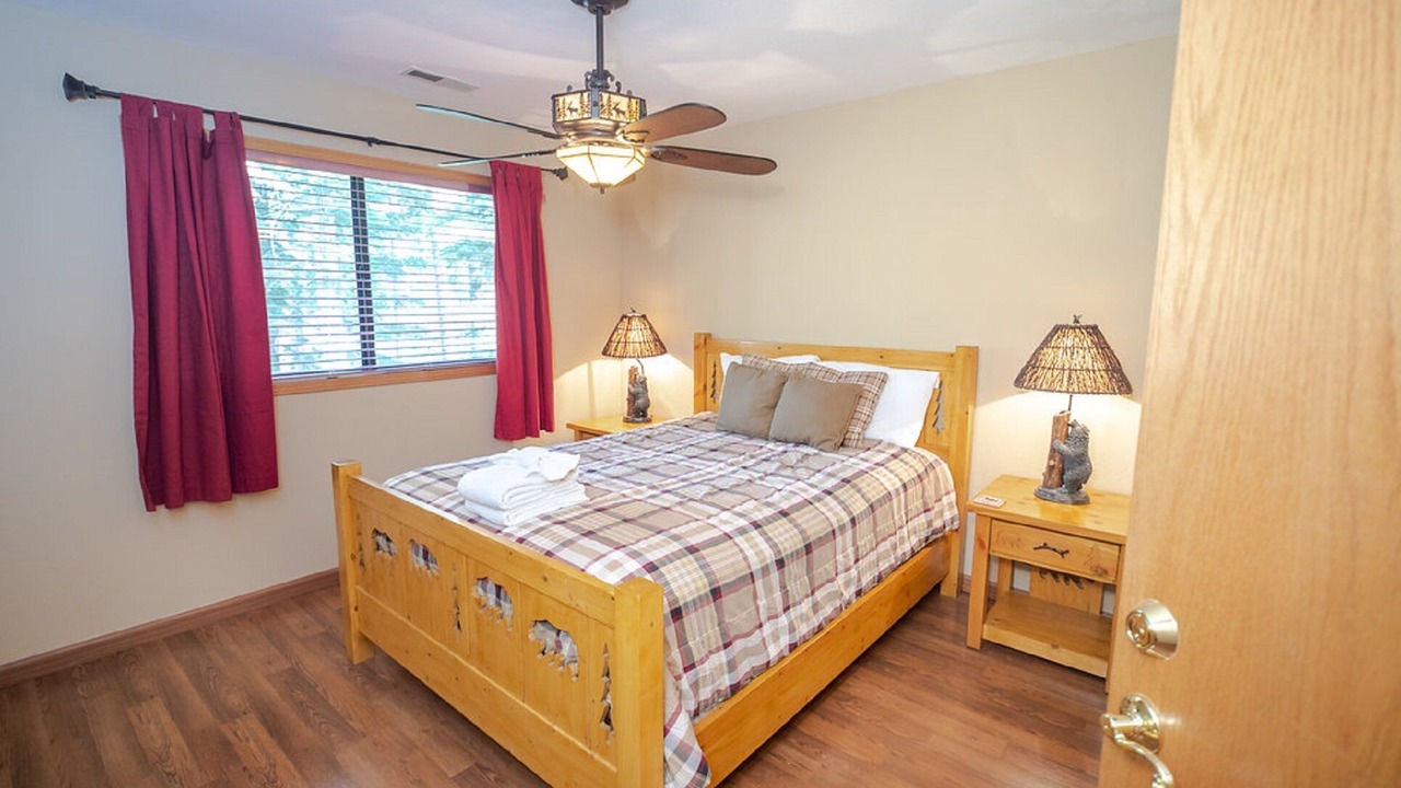 Photo of Bedroom in Pioneer Trail