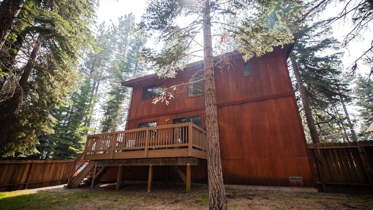 Photo of Outdoor in Pioneer Trail