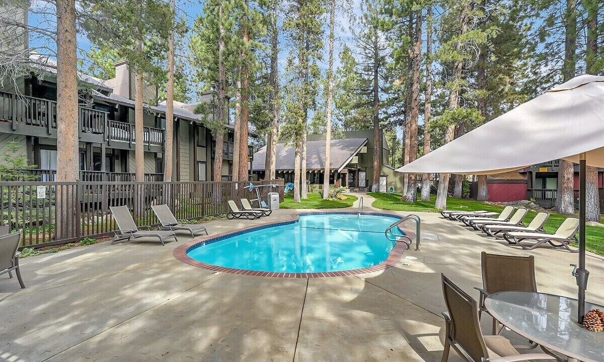 Photo of Outdoor in Mammoth Lakes